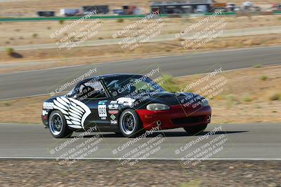 media/Oct-01-2022-Team Topak Racing (Sat) [[f860fb51be]]/2-Inter Low 2/session 1 turn 3/